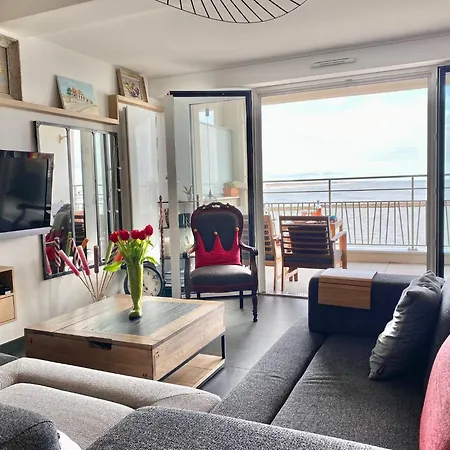 Cote Port - Apt Face A L'entree Du Port * سانت جيل كروا دي فيي